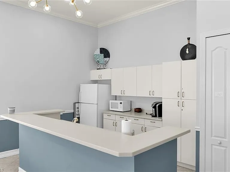 7835 Regal Heron Cir #202 — Photo 33