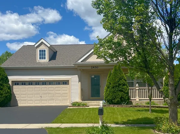2430 Montclair Ln, Montgomery, IL 60538