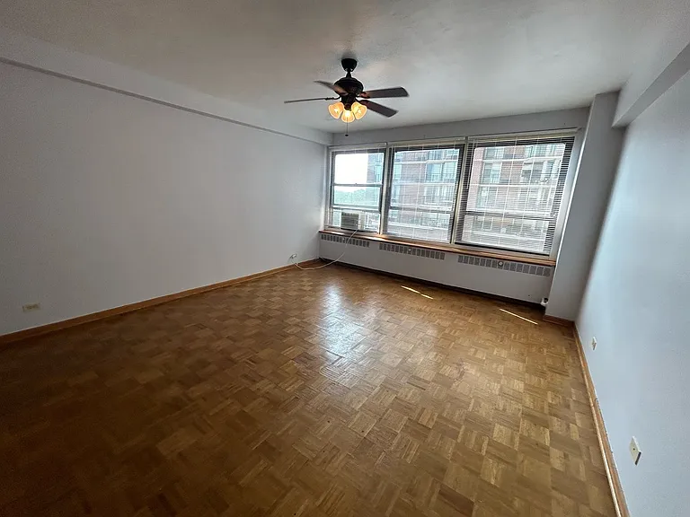 4180 Marine Terrace Apartments — Photo 206