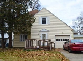 1084 Berwin St, Akron, OH 44310