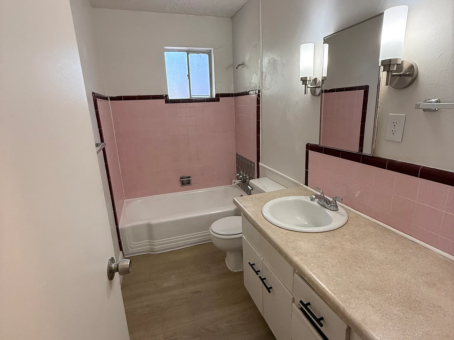 2 bed, 900 sqft, $1,250 — Photo 4