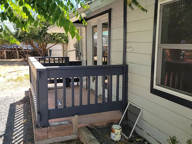 1315 W 4th St — Photo 5