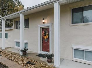 321 Blanche Dr, Saint Charles, MO