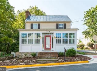 301 E Marshall St, Middleburg, VA