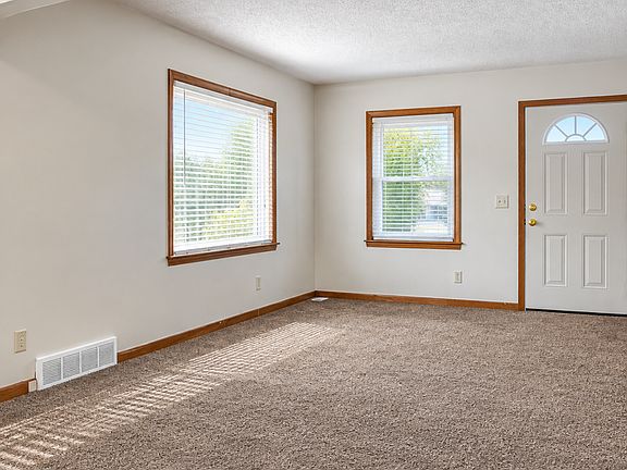 3rd image of 4524 N 37th St