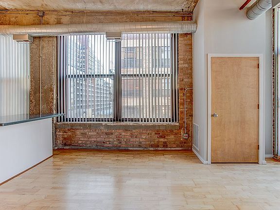 5th image of 1516 S Wabash Ave #707