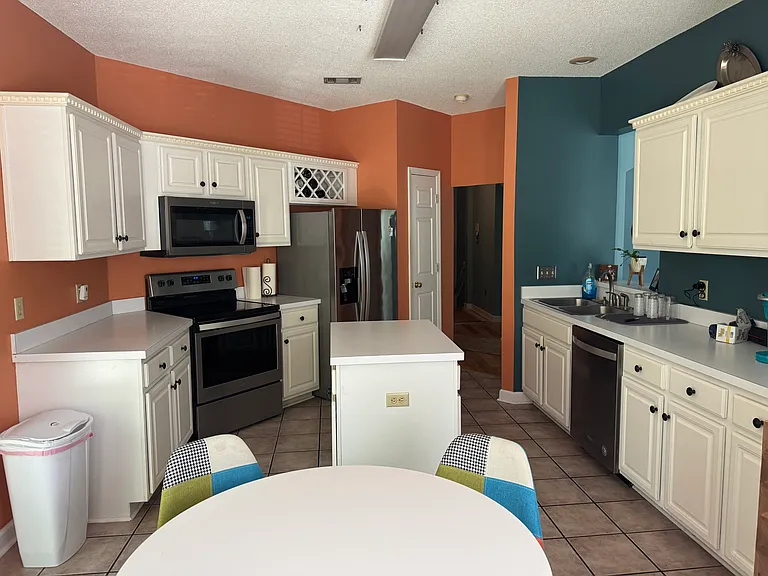 2502B Jerry Jones Dr #19 — Photo 5
