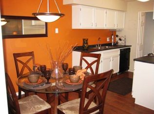 12207 Pierce Plz APT 215, Omaha, NE 68144
