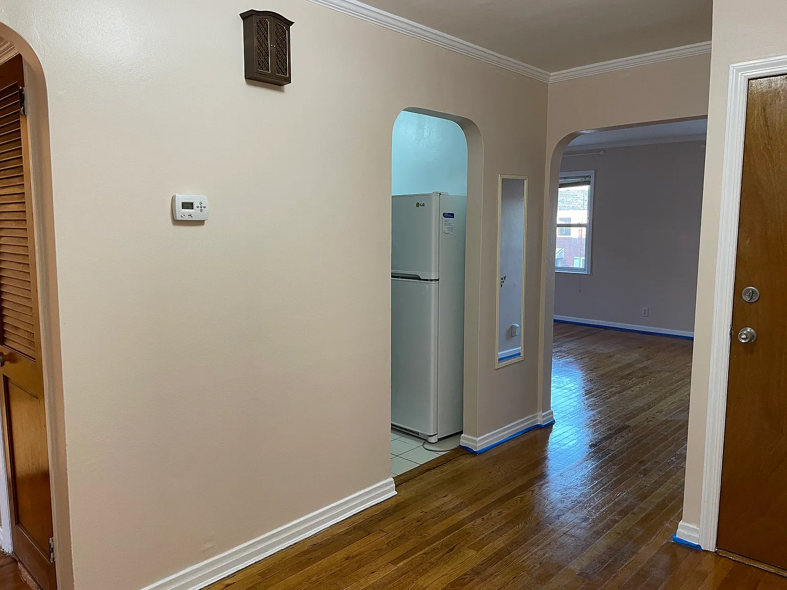 2 bed, 900 sqft, $2,575 — Photo 3
