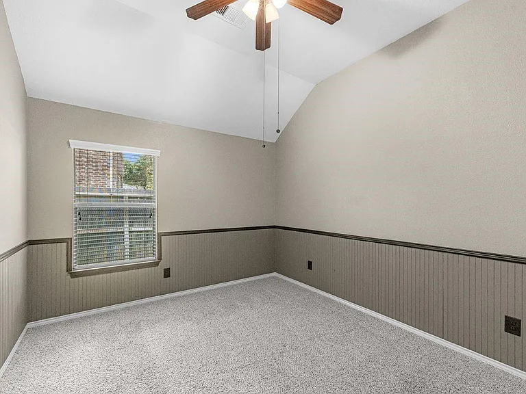 27723 Amy Willow Ln — Photo 18
