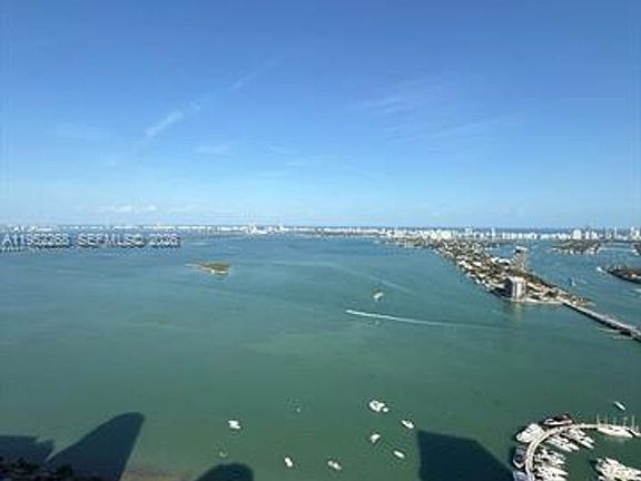 3rd image of 1750 N Bayshore Dr APT 5401