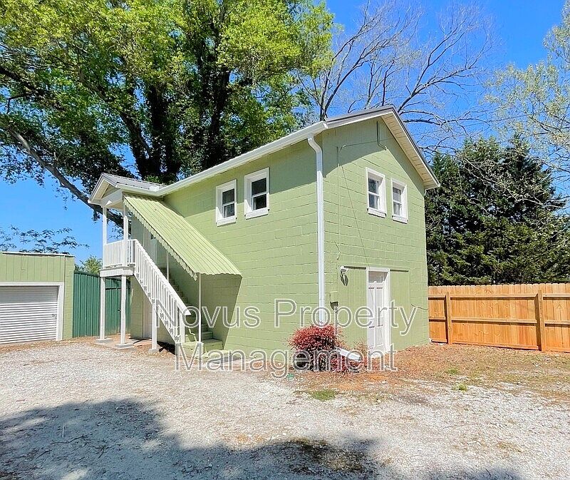 1st image of 107 Parson St #B