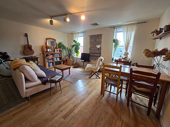 5th image of 713 S 19th St #3F