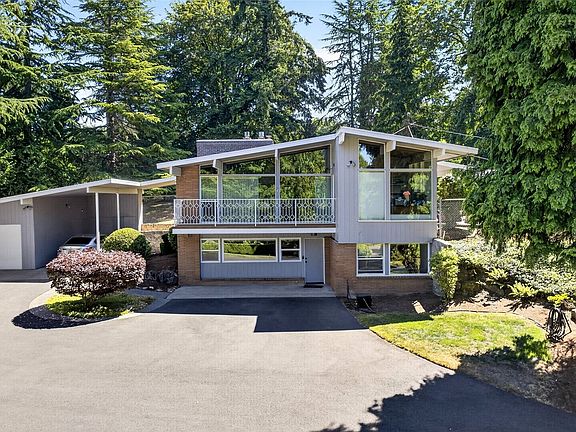 2nd image of 17438 6th Avenue SW