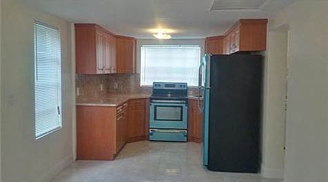 5th image of 15040 NW South River Dr