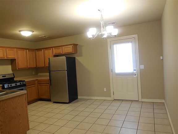 5th image of 904 NW 109th St