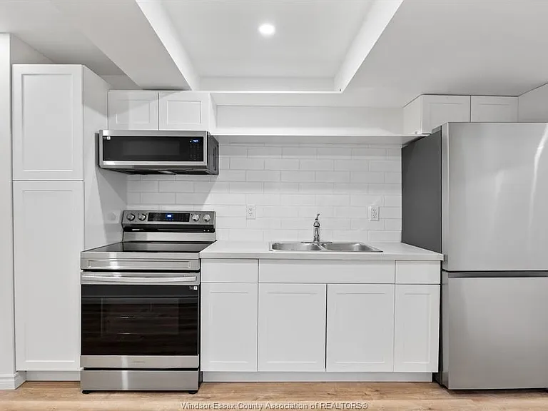 115 Washington Ct #LOWER — Photo 3