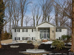 245 Hamlin Rd, North Brunswick, NJ 08902