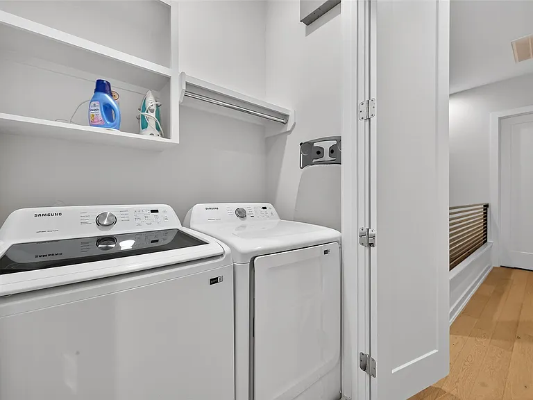 2617 Live Oak St — Photo 13