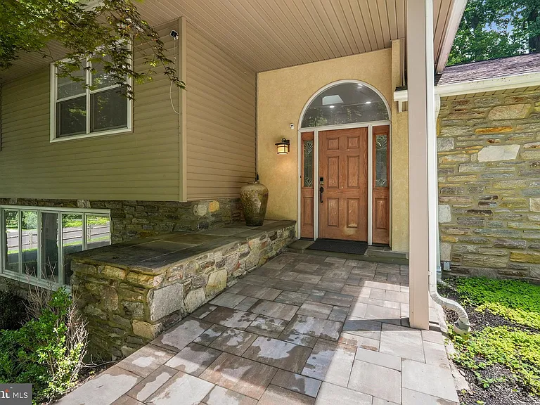901 Dale Rd — Photo 7