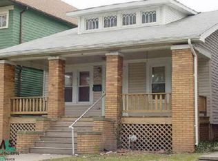 1079 Lakepointe Grosse, Grosse Pointe, MI 48230