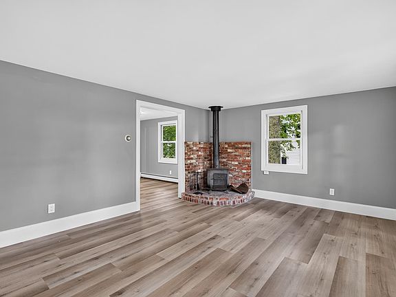 4th image of 22 Anita Street