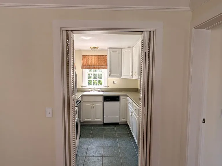 76 Marine St — Photo 33