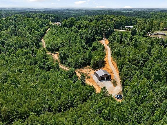 3rd image of 2222 Hilham Hwy