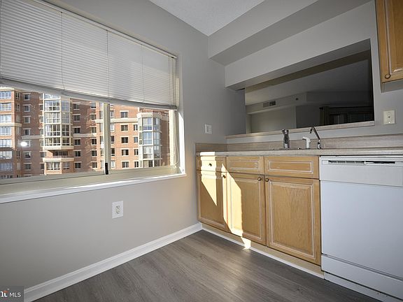 4th image of 2151 Jamieson Ave Unit 2-1503