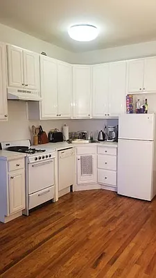 Rented by Metropolitan Realty | media 12