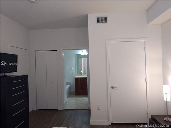 5th image of 79 SW 12th St #3710