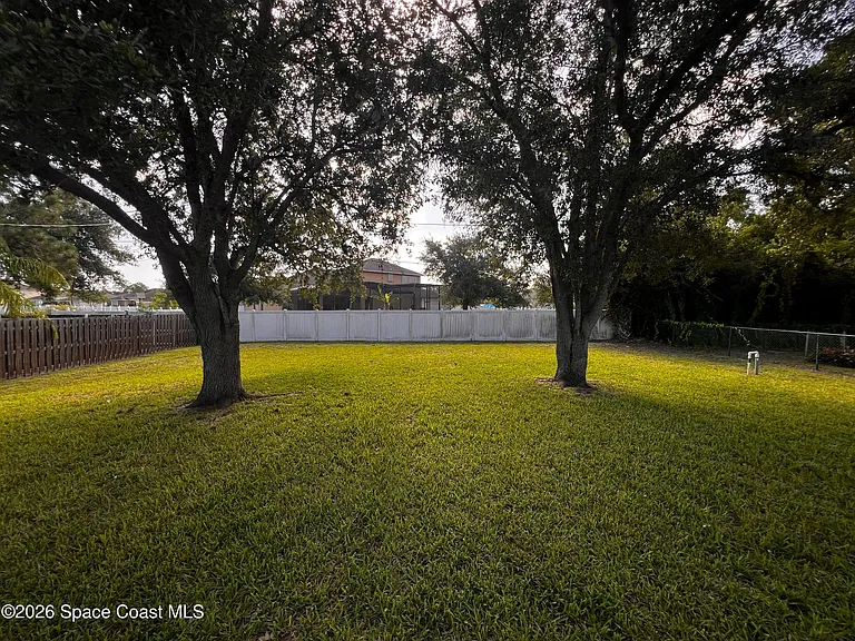 223 Aquarius Ave SE — Photo 16