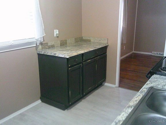 5th image of 4222 Vannest Ave