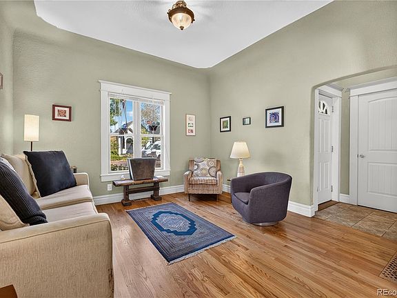 2nd image of 3038 California Street