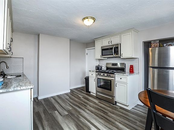 4th image of 29-31 Auburn St