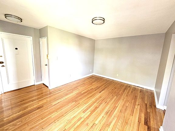 3rd image of 758 Jersey Ave APT A2