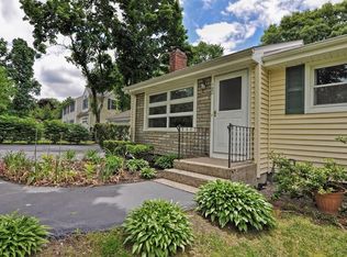 180 North St, Foxboro, MA 02035