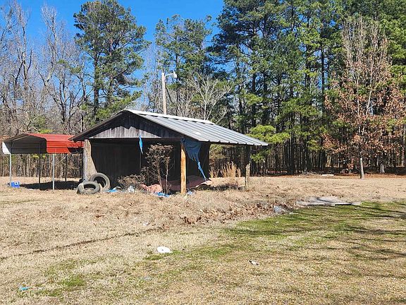 4th image of 540 Garden Ln