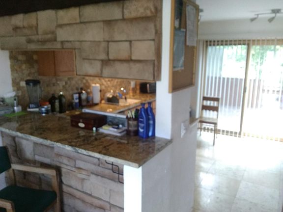 5th image of 1640 Bradley Ct