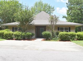 70 Parkplace Dr, Manning, SC 29102