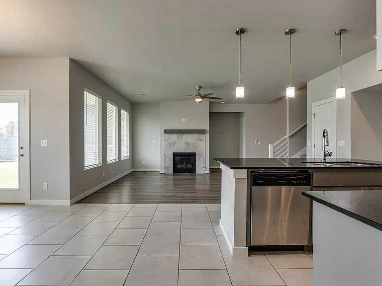 10608 Glover River Dr — Photo 13