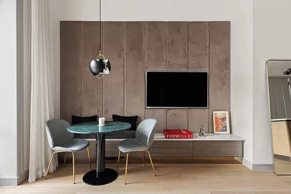 Sold by Compass | media 3
