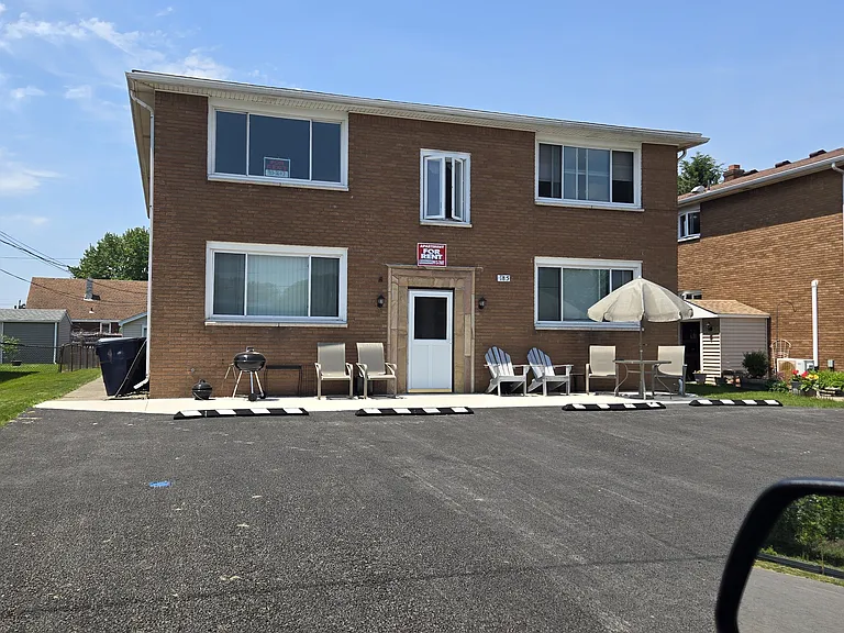 185 Victory Ave #3 — Photo 10