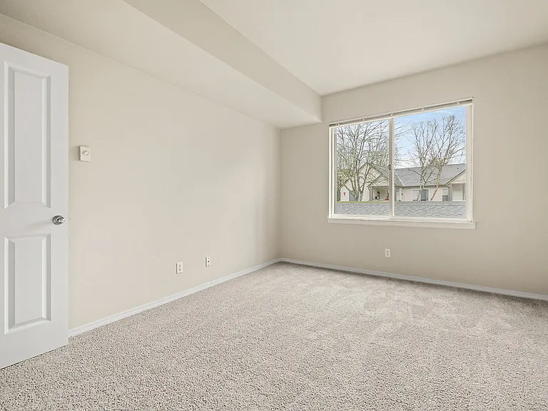 Park Hill at Issaquah — Photo 21