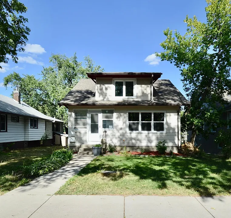 4239 Minnehaha Ave #1