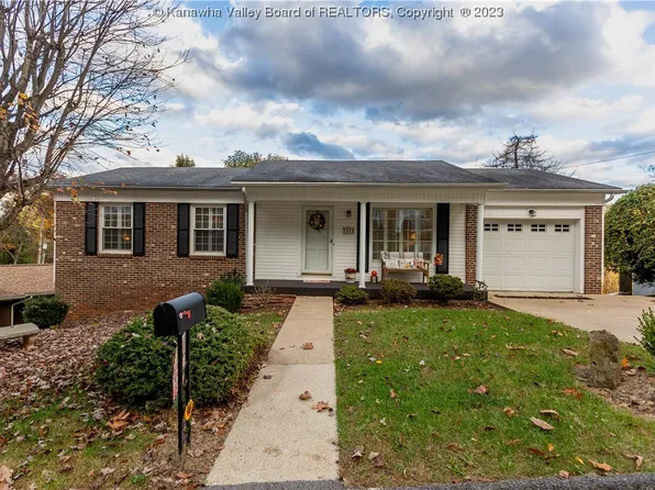 1414 Martha Rd, South Charleston, WV 25303