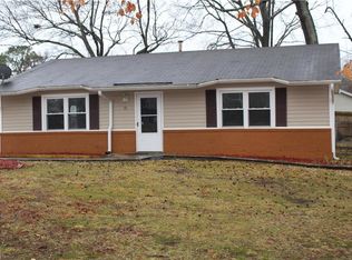 6 Belfast Ct, Greensboro, NC 27406