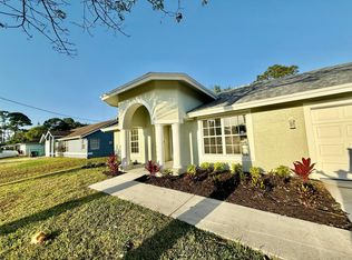 1812 SE Manth Ln, Port Saint Lucie, FL 34983
