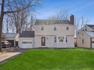 51 Mill Rd, Morris Plains, NJ, 07950