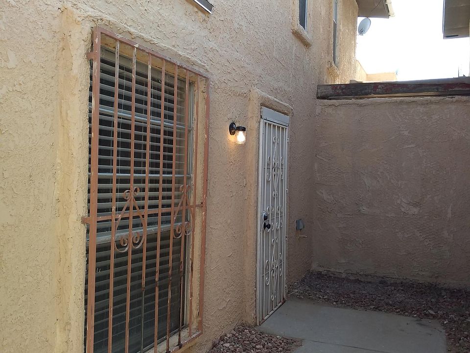 1st image of 10632 Cuatro Vistas Dr APT B